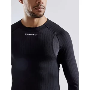 Camiseta interior hombre CRAFT ACTIVE EXTREME X LS 1909679, con modelo, detalle frontal del cuello