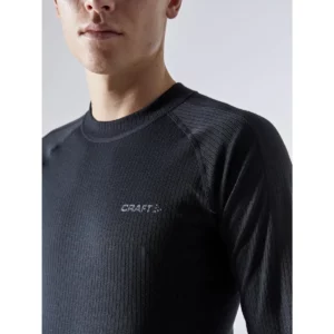 Conjunto hombre CRAFT CORE DRY BASELAYER SET 1909707, Negro, con modelo, detalle del cuello y el pecho