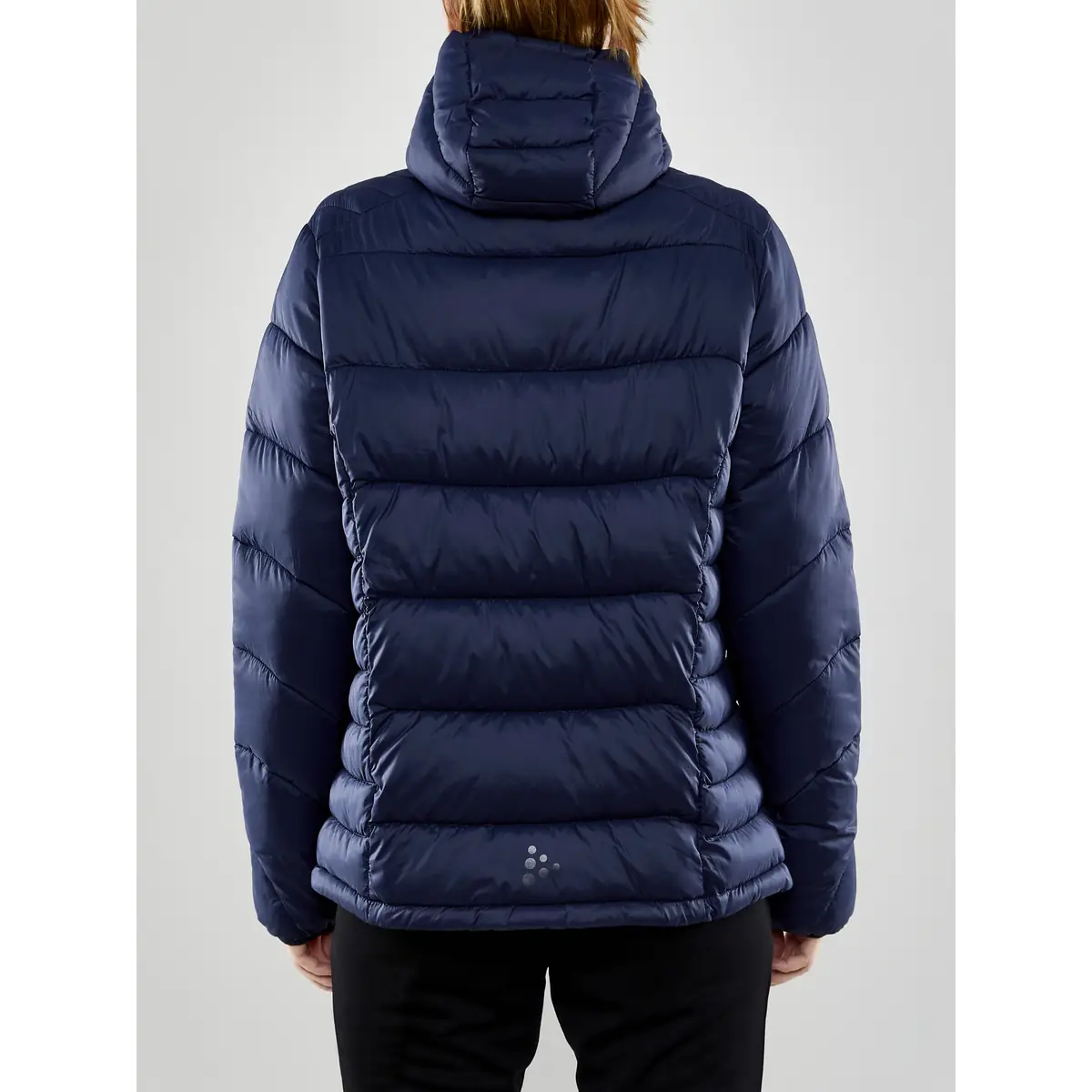 Chaqueta mujer CRAFT CORE EXPLORE ISOLATE JACKET 1910391 23 Chaqueta mujer CRAFT CORE EXPLORE ISOLATE JACKET 1910391, con modelo, vista posterior