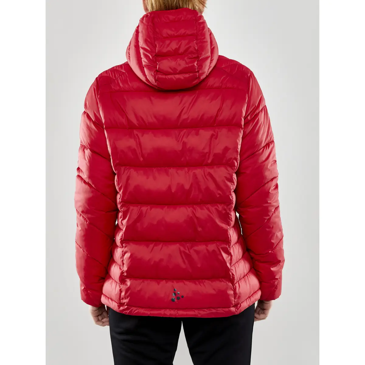 Chaqueta mujer CRAFT CORE EXPLORE ISOLATE JACKET 1910391 29 Chaqueta mujer CRAFT CORE EXPLORE ISOLATE JACKET 1910391, con modelo, vista posterior