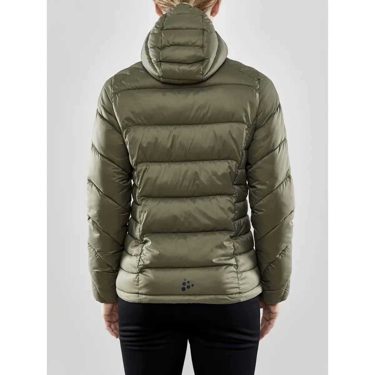 Chaqueta mujer CRAFT CORE EXPLORE ISOLATE JACKET 1910391 37 Chaqueta mujer CRAFT CORE EXPLORE ISOLATE JACKET 1910391, con modelo, vista posterior