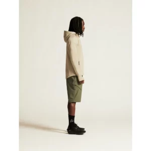 Pantalón corto hombre CRAFT ADV EXPLORE TECH 1910394, vista lateral con modelo