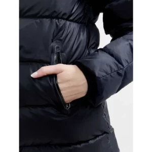Chaqueta mujer CRAFT ADV EXPLORE DOWN JACKET 1911633, con modelo, detalle del bolsillo