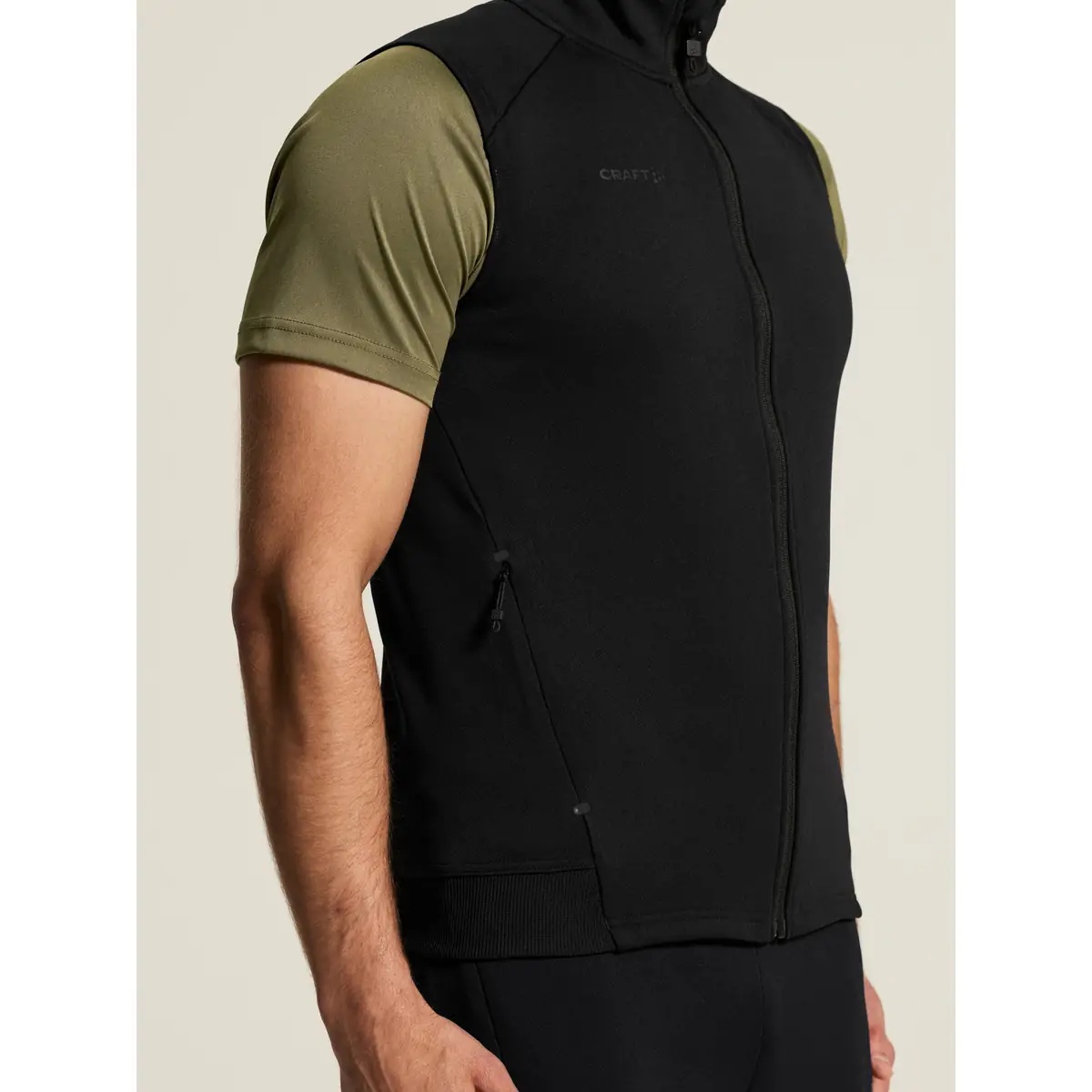 Chaleco hombre CRAFT ADV UNIFY VEST 1912161 29 Chaleco hombre CRAFT ADV UNIFY VEST 1912161, Negro, con modelo, detalle del bolsillo y el lateral