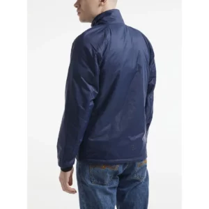Chaqueta hombre CRAFT CORE LIGHT PADDED JACKET 1912215, Blaze, con modelo, vista posterior de tres cuartos