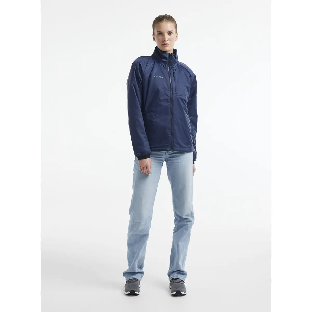 Chaqueta mujer CRAFT CORE LIGHT PADDED JACKET 1912216 11 Chaqueta mujer CRAFT CORE LIGHT PADDED JACKET 1912216, Blaze, con modelo, vista frontal