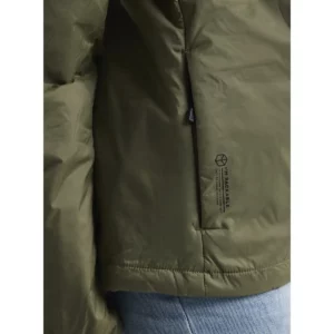 Chaqueta mujer CRAFT CORE LIGHT PADDED JACKET 1912216, Rift, con modelo, detalle del bolsillo lateral