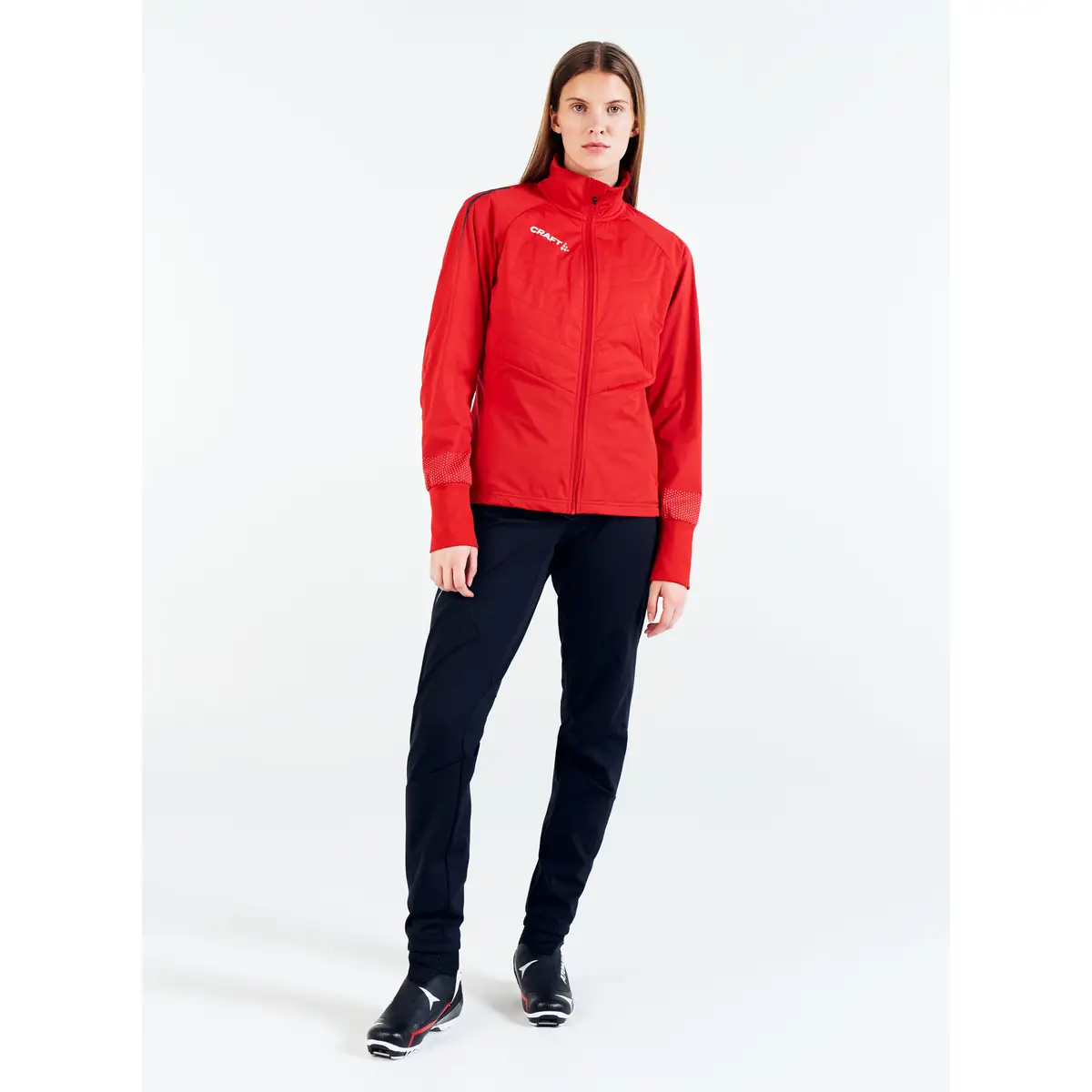 Chaqueta mujer CRAFT ADV NORDIC SKI CLUB JACKET 1912525 26 Chaqueta mujer CRAFT ADV NORDIC SKI CLUB JACKET 1912525, Bright red, con modelo, vista frontal