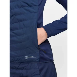 Chaleco mujer CRAFT ADV NORDIC SKI CLUB VEST 1912526, Blaze, con modelo, detalle del bolsillo lateral