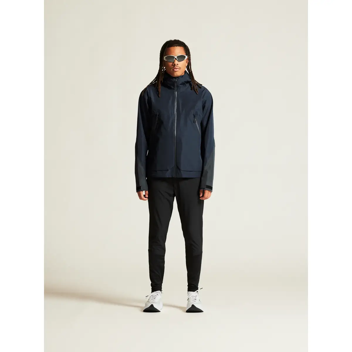 Chaqueta hombre CRAFT ADV EXPLORE SHELL JACKET 1913806 11 Chaqueta hombre CRAFT ADV EXPLORE SHELL JACKET 1913806, Blaze, con modelo, vista frontal de cuerpo completo