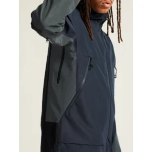 Chaqueta hombre CRAFT ADV EXPLORE SHELL JACKET 1913806, Blaze, con modelo, detalle de ventilación bajo el brazo