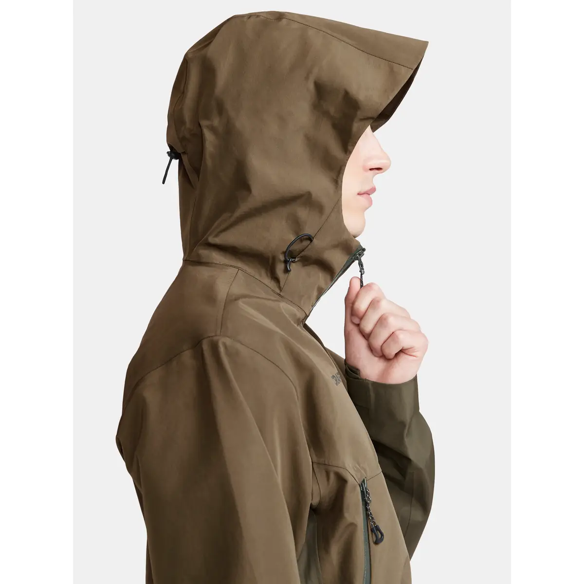 Chaqueta hombre CRAFT ADV EXPLORE SHELL JACKET 1913806 19 Chaqueta hombre CRAFT ADV EXPLORE SHELL JACKET 1913806, Rift, con modelo, detalle lateral de la capucha
