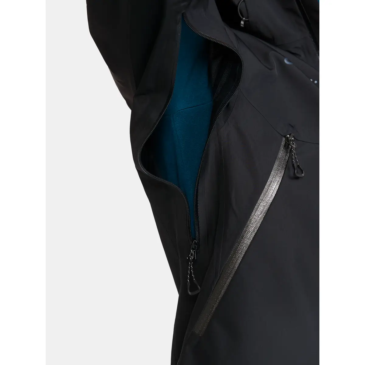 Chaqueta hombre CRAFT ADV EXPLORE SHELL JACKET 1913806 23 Chaqueta hombre CRAFT ADV EXPLORE SHELL JACKET 1913806, Negro, con modelo, detalle de ventilación bajo el brazo