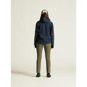 Chaqueta mujer CRAFT ADV EXPLORE SHELL JACKET 1913807, Blaze, con modelo, vista posterior de cuerpo completo