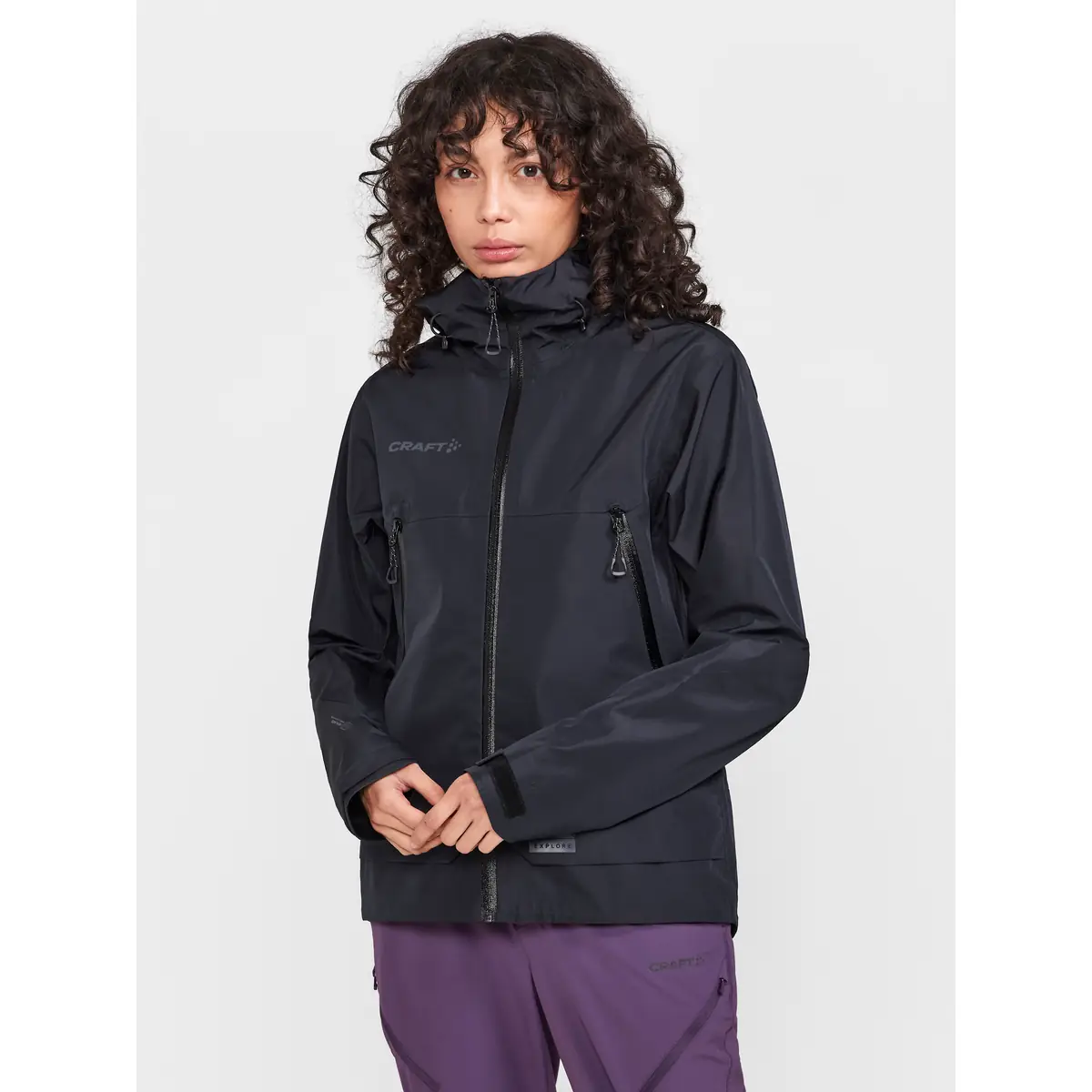 Chaqueta mujer CRAFT ADV EXPLORE SHELL JACKET 1913807 30 Chaqueta mujer CRAFT ADV EXPLORE SHELL JACKET 1913807, Negro, con modelo, vista frontal