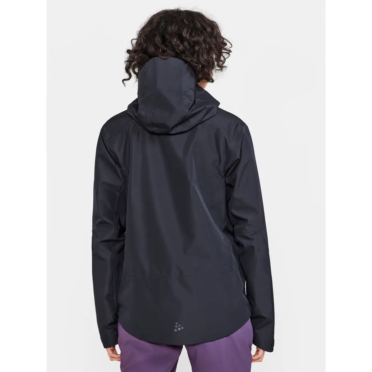Chaqueta mujer CRAFT ADV EXPLORE SHELL JACKET 1913807 26 Chaqueta mujer CRAFT ADV EXPLORE SHELL JACKET 1913807, Negro, con modelo, vista posterior