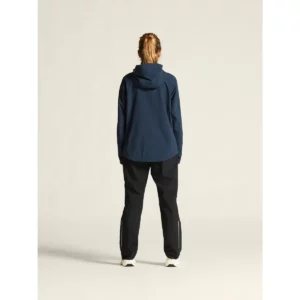 Chaqueta mujer CRAFT CORE EXPLORE SHELL JACKET 1913809, Blaze, con modelo, vista posterior