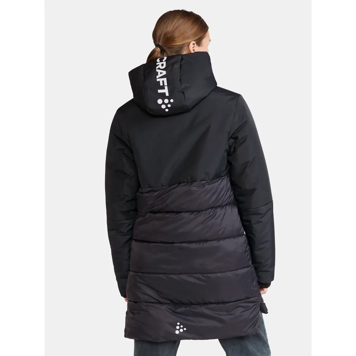 Parka mujer CRAFT ABILITY ISOLATE PARKAS 1913813 16 Parka mujer CRAFT ABILITY ISOLATE PARKAS 1913813, Negro, con modelo, vista posterior