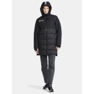 Parka mujer CRAFT ABILITY ISOLATE PARKAS 1913813, Negro, con modelo, vista frontal de cuerpo completo