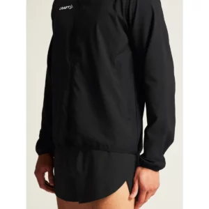 Chaqueta hombre CRAFT RUSH 2.0 TRAINING JACKET 1914672, Negro, con modelo, detalle de la manga y el bajo
