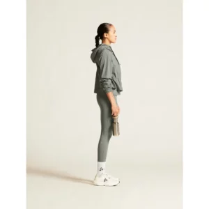 Cortavientos mujer CRAFT ADV JOIN WINDBREAKER 1914692, Leaf, con modelo, vista lateral de cuerpo entero