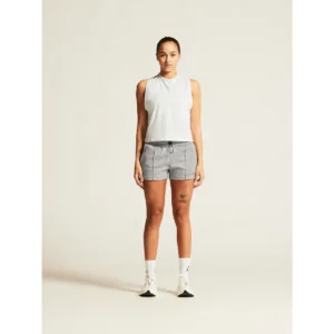 Pantalón corto mujer CRAFT ADV JOIN SWEAT SHORTS 1914702, con modelo, vista frontal
