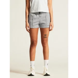 Pantalón corto mujer CRAFT ADV JOIN SWEAT SHORTS 1914702, con modelo, vista frontal