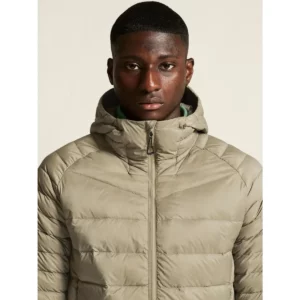 Chaqueta hombre CRAFT ADV EXPLORE LIGHT DOWN JACKET 1915252, detalle frontal con modelo