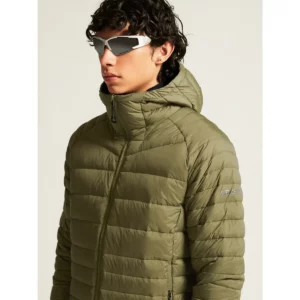 Chaqueta hombre CRAFT ADV EXPLORE LIGHT DOWN JACKET 1915252, detalle lateral con modelo