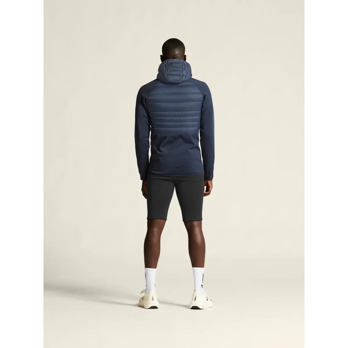 Chaqueta hombre CRAFT ADV EXPLORE DOWN HYBRID 1915256 2 Chaqueta hombre CRAFT ADV EXPLORE DOWN HYBRID 1915256, vista posterior con modelo