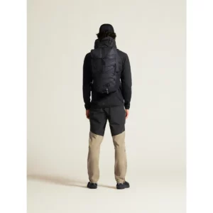 Chaqueta hombre CRAFT ADV EXPLORE DOWN HYBRID 1915256, vista posterior con modelo