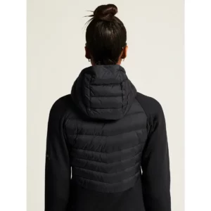 Chaqueta mujer CRAFT ADV EXPLORE LT. DOWN HYBRID JKT 1915257, detalle posterior con modelo