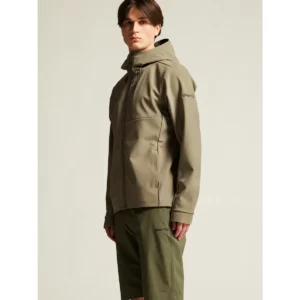 Chaqueta hombre CRAFT ADV EXPLORE SOFTSHELL 2.0 JKT 1915258, con modelo, vista lateral oblicua
