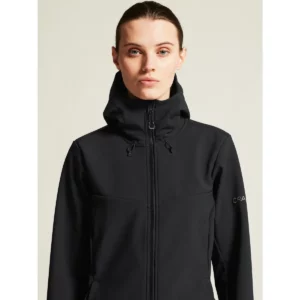 Chaqueta mujer CRAFT ADV EXPLORE SOFTSHELL 2.0 JKT 1915259, con modelo, detalle frontal del cuello