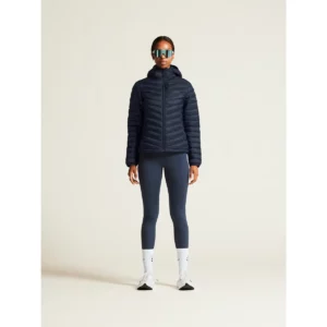 Chaqueta mujer CRAFT CORE EXPLORE LT. INSULATION JKT 1915261, Blaze, con modelo, vista frontal de cuerpo entero
