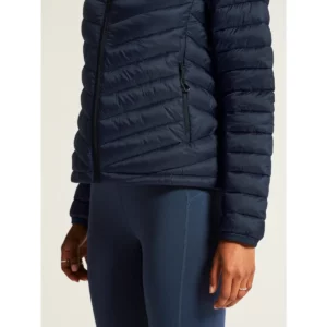 Chaqueta mujer CRAFT CORE EXPLORE LT. INSULATION JKT 1915261, Blaze, con modelo, detalle del bolsillo lateral