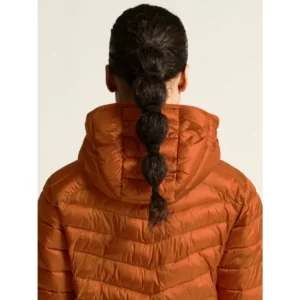 Chaqueta mujer CRAFT CORE EXPLORE LT. INSULATION JKT 1915261, Buff, con modelo, detalle posterior de capucha