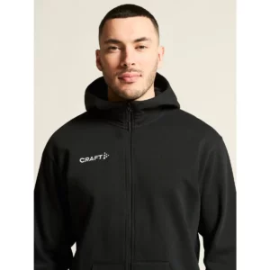 Sudadera hombre CRAFT COMMUNITY 2.0 LOGO FZ HOODIE 1915295, con modelo, detalle del cuello y la cremallera