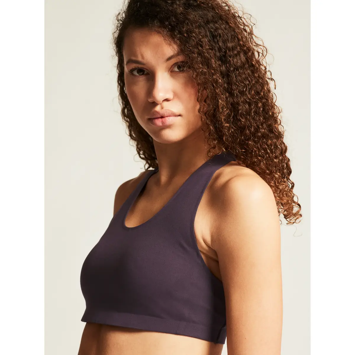 Sujetador deportivo mujer CRAFT COLLECTIVE PADDED 1916008 1 Sujetador deportivo mujer CRAFT COLLECTIVE PADDED 1916008, Dk plum, con modelo