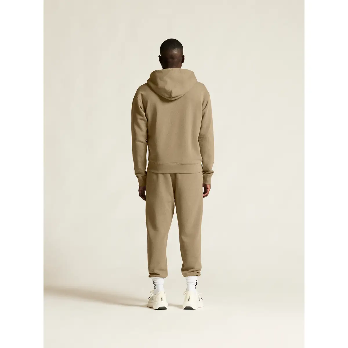 Sudadera hombre CRAFT FREQUENT FZ HOODIE 1916306 2 Sudadera hombre CRAFT FREQUENT FZ HOODIE 1916306, Taupe, con modelo, vista posterior