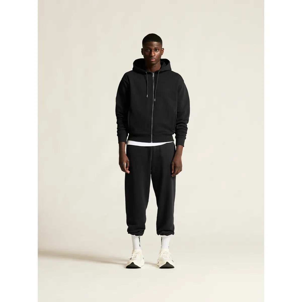 Sudadera hombre CRAFT FREQUENT FZ HOODIE 1916306 42 Sudadera hombre CRAFT FREQUENT FZ HOODIE 1916306, Negro, con modelo, vista frontal