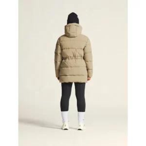 Chaqueta mujer CRAFT URBAN DOWN PUFFER JACKET 1916375, Taupe, con modelo, vista posterior de cuerpo entero