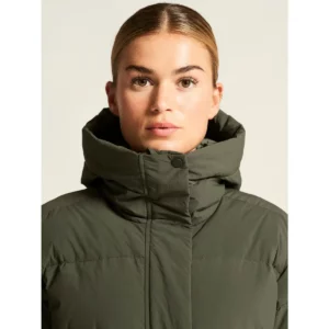 Chaqueta mujer CRAFT URBAN DOWN PUFFER JACKET 1916375, Chimera, con modelo, detalle de cuello y pecho