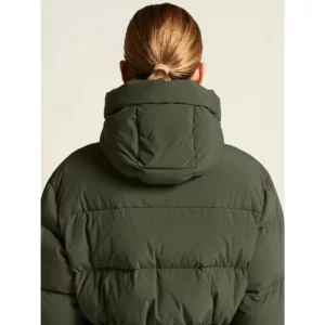 Chaqueta mujer CRAFT URBAN DOWN PUFFER JACKET 1916375, Chimera, con modelo, detalle posterior de capucha