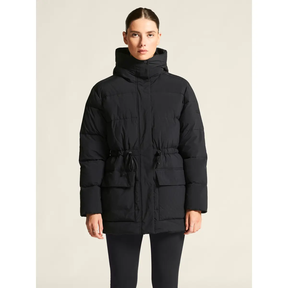 Chaqueta mujer CRAFT URBAN DOWN PUFFER JACKET 1916375 46 Chaqueta mujer CRAFT URBAN DOWN PUFFER JACKET 1916375, Negro, con modelo, vista frontal