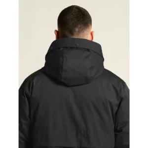 Parka hombre CRAFT URBAN PADDED PARKA 1916377, Negro, con modelo, detalle posterior de capucha