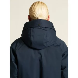 Parka mujer CRAFT URBAN PADDED PARKA 1916378, Blaze, con modelo, detalle posterior de capucha