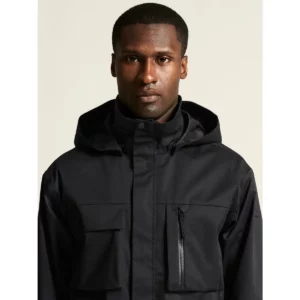 Chaqueta hombre CRAFT URBAN JACKET 1916379, Negro, con modelo, detalle frontal de cuello y pecho
