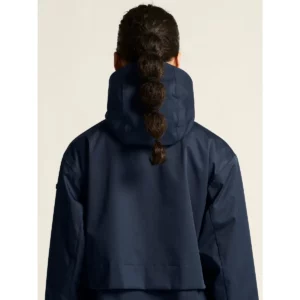 Parka mujer CRAFT URBAN PARKA 1916380, Blaze, con modelo, detalle posterior de capucha y hombros