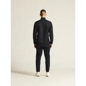 Cortavientos hombre CRAFT ESSENCE WIND JACKET 2 C17235, Negro, con modelo, vista posterior de cuerpo completo